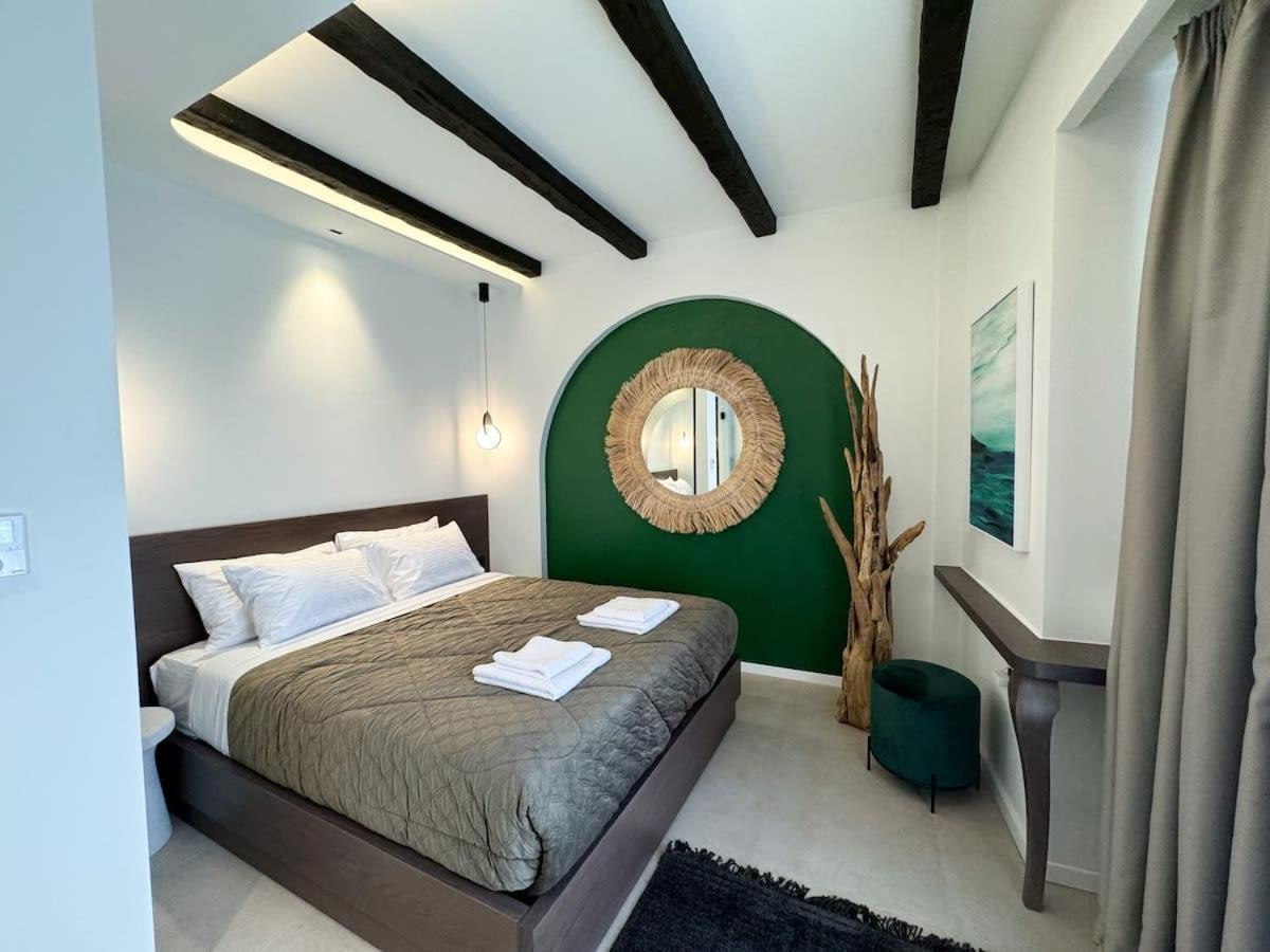 Urban Gem In The Heart Of Naoussa A Stylish Escape Lejlighed Naousa  Eksteriør billede