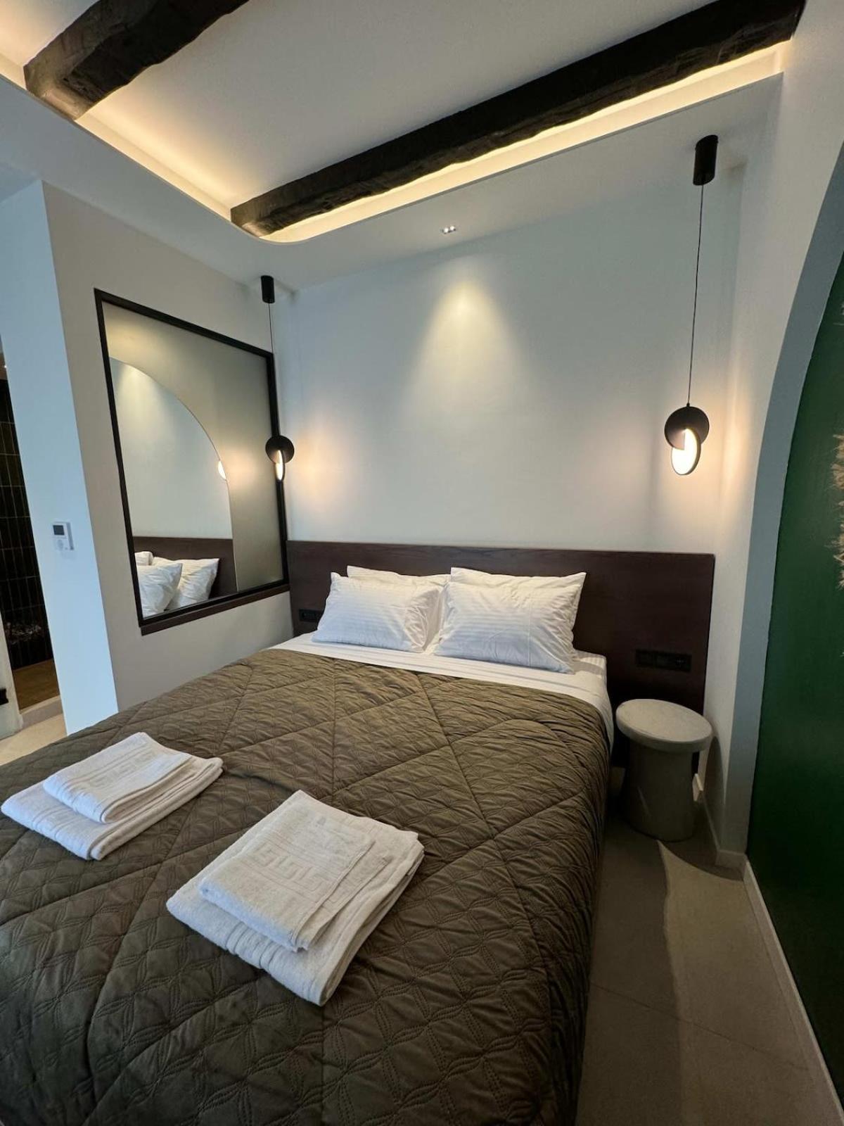 Urban Gem In The Heart Of Naoussa A Stylish Escape Lejlighed Naousa  Eksteriør billede